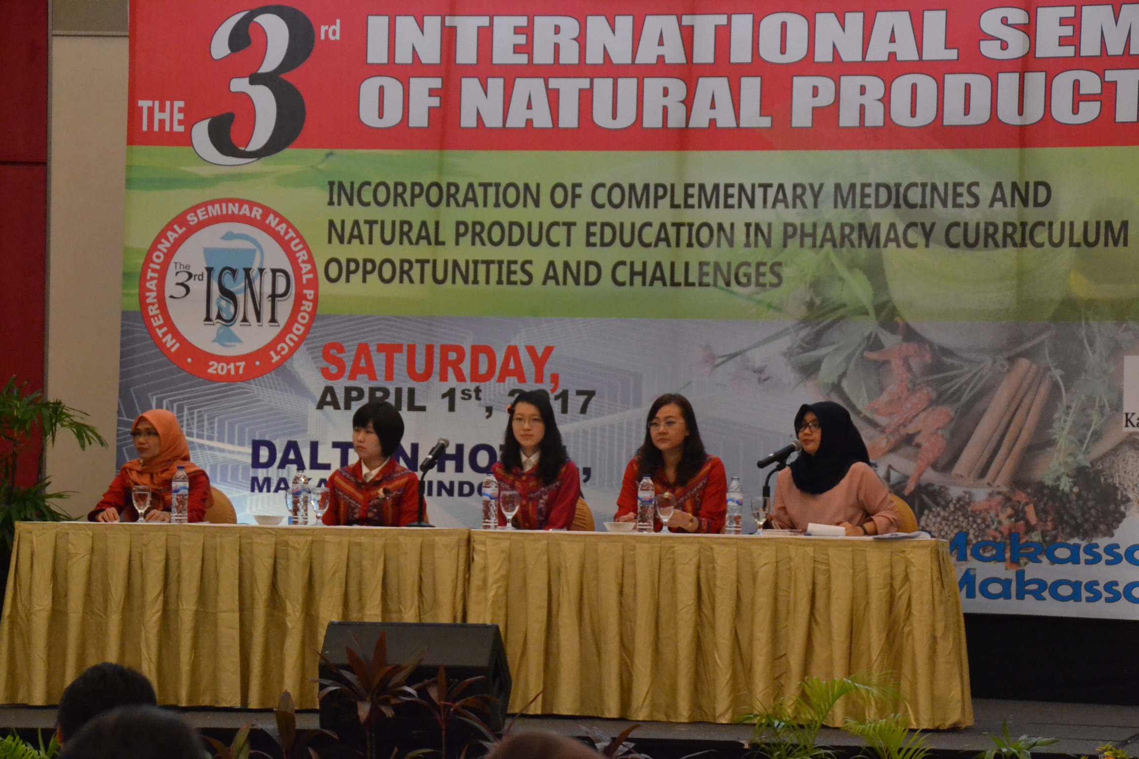 Seminar Kefarmasian